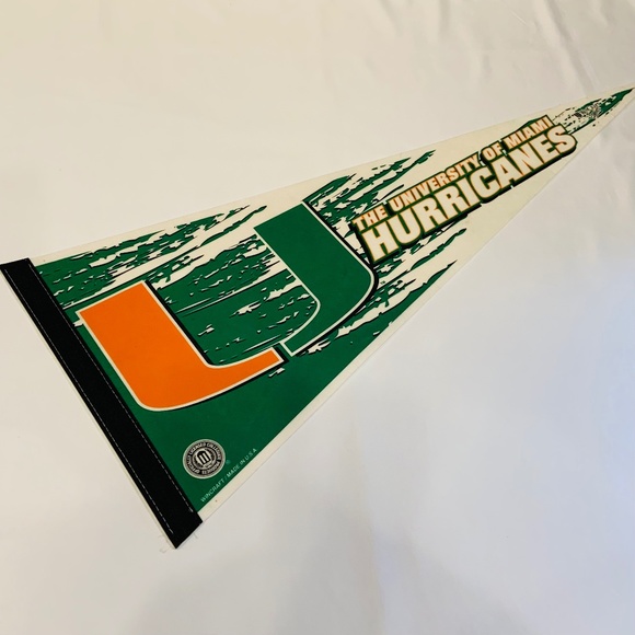 Vintage Wincraft University of Miami UMiami Hurricanes 30" Pennant Flag - Picture 1 of 12